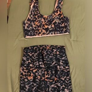 Women’s Fabletics Leopard Print Set (L)